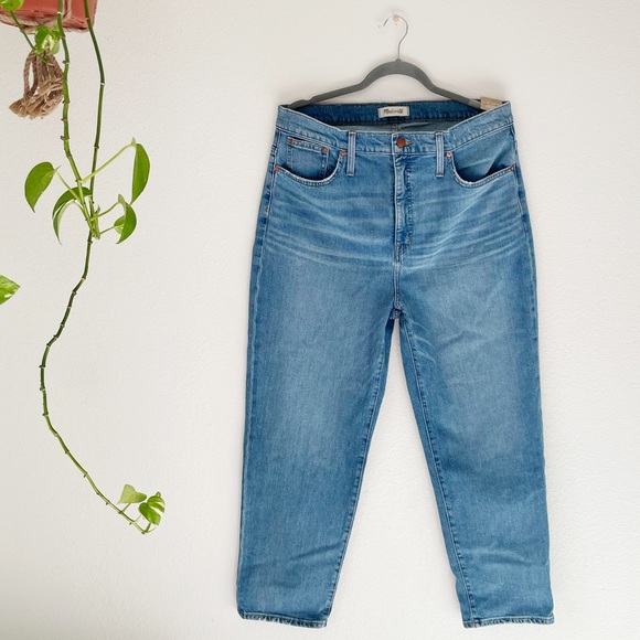 Madewell Denim - NWT Madewell Classic Straight Jeans Meadowland 32